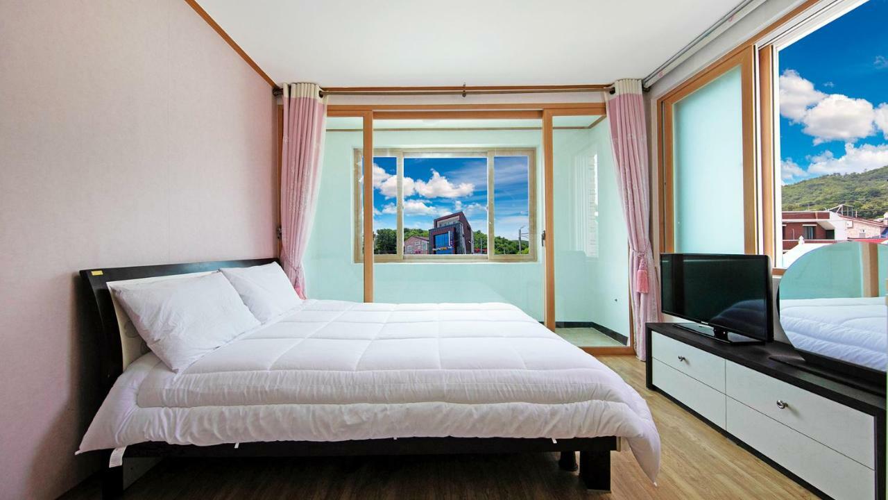Samcheok Sol Beach Pension Esterno foto
