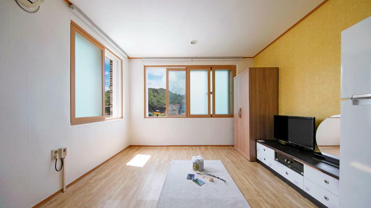 Samcheok Sol Beach Pension Esterno foto