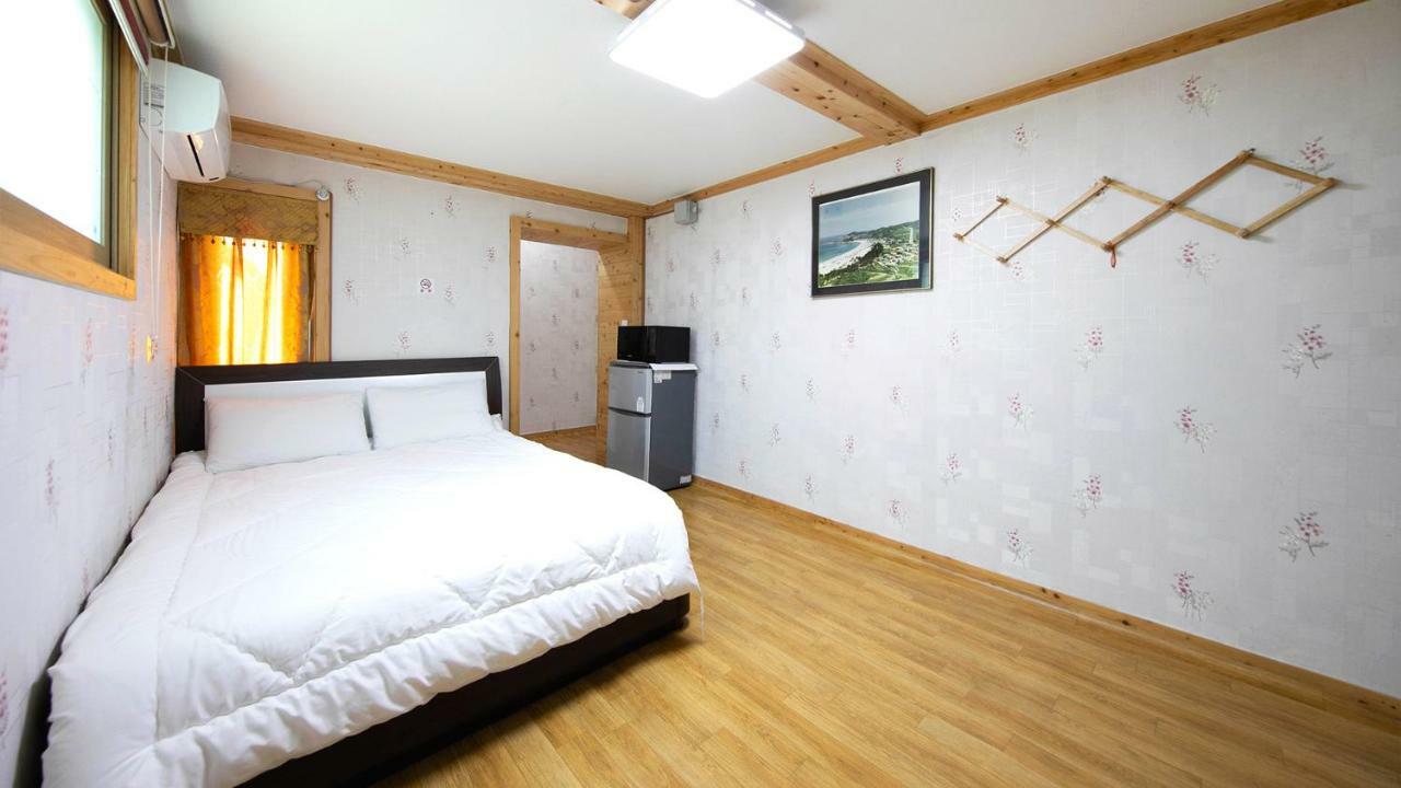 Samcheok Sol Beach Pension Esterno foto