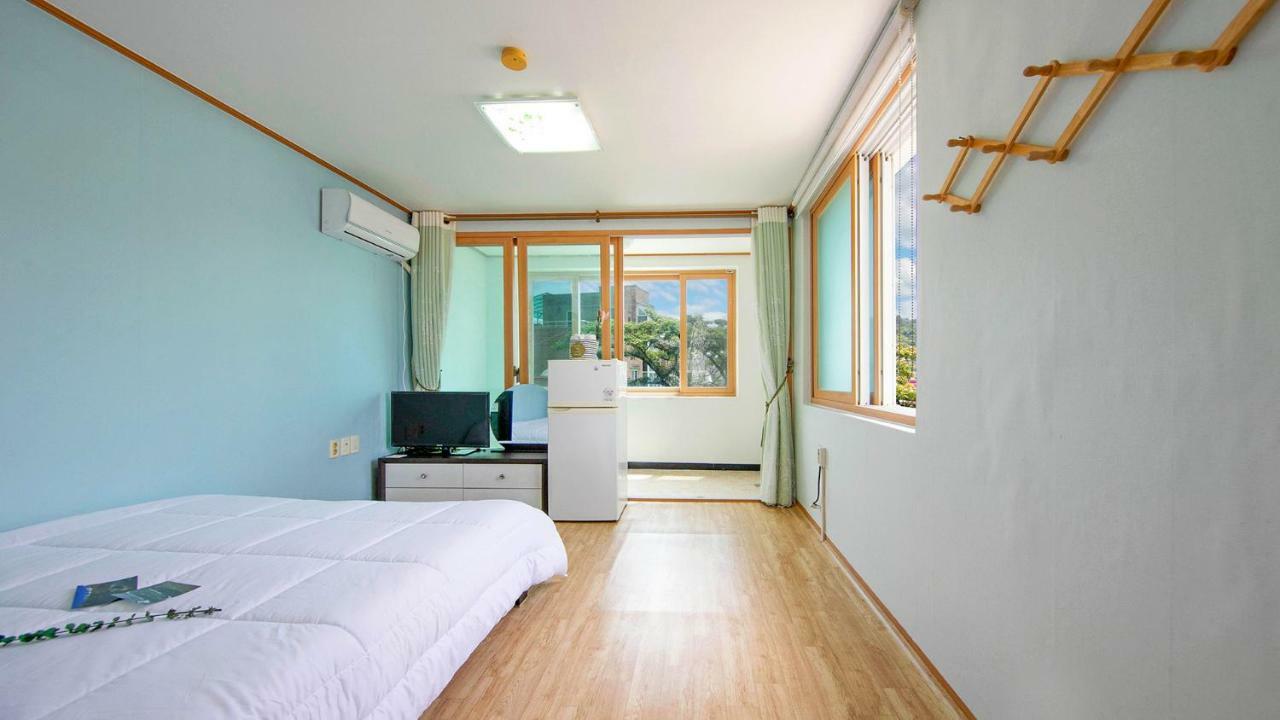 Samcheok Sol Beach Pension Esterno foto