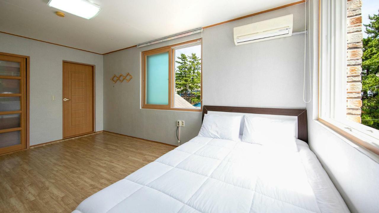 Samcheok Sol Beach Pension Esterno foto