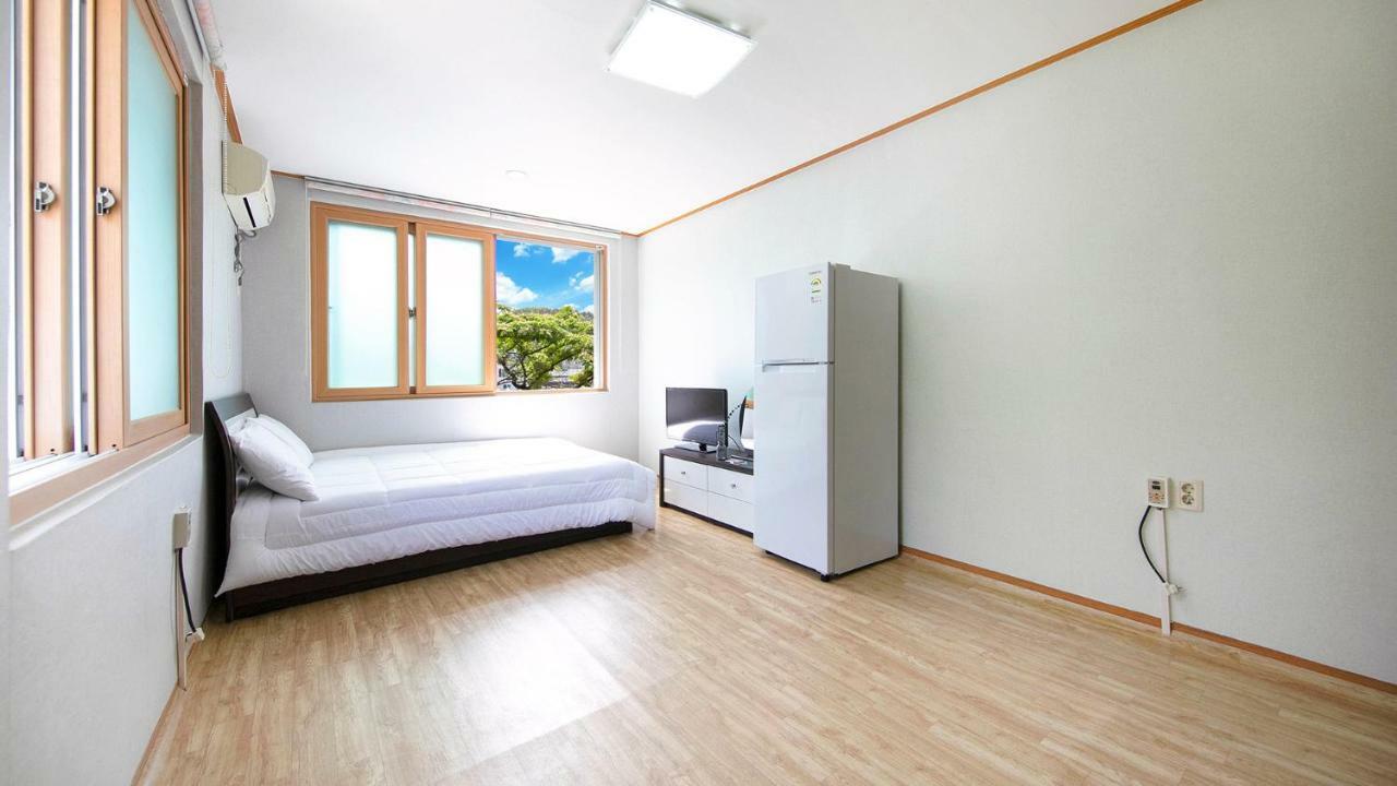 Samcheok Sol Beach Pension Esterno foto