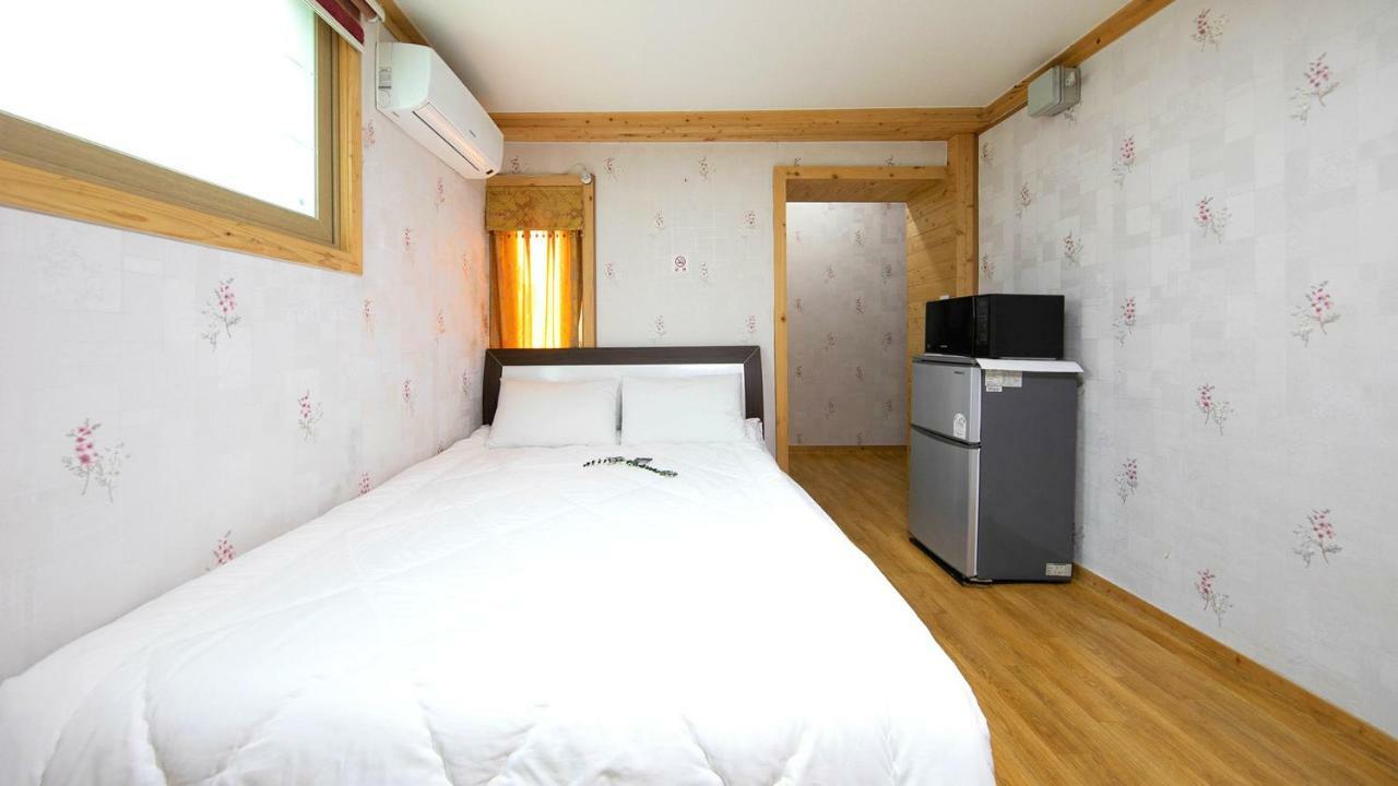 Samcheok Sol Beach Pension Esterno foto