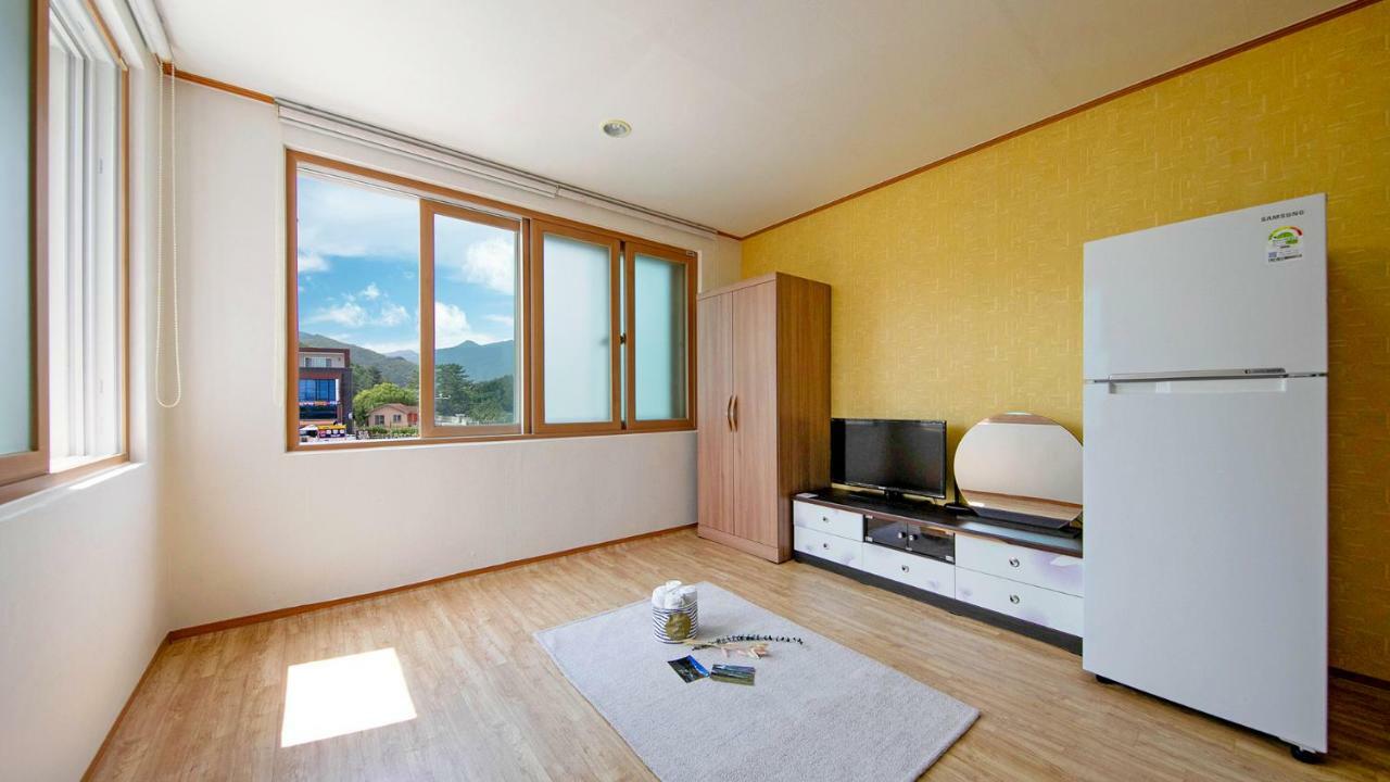 Samcheok Sol Beach Pension Esterno foto