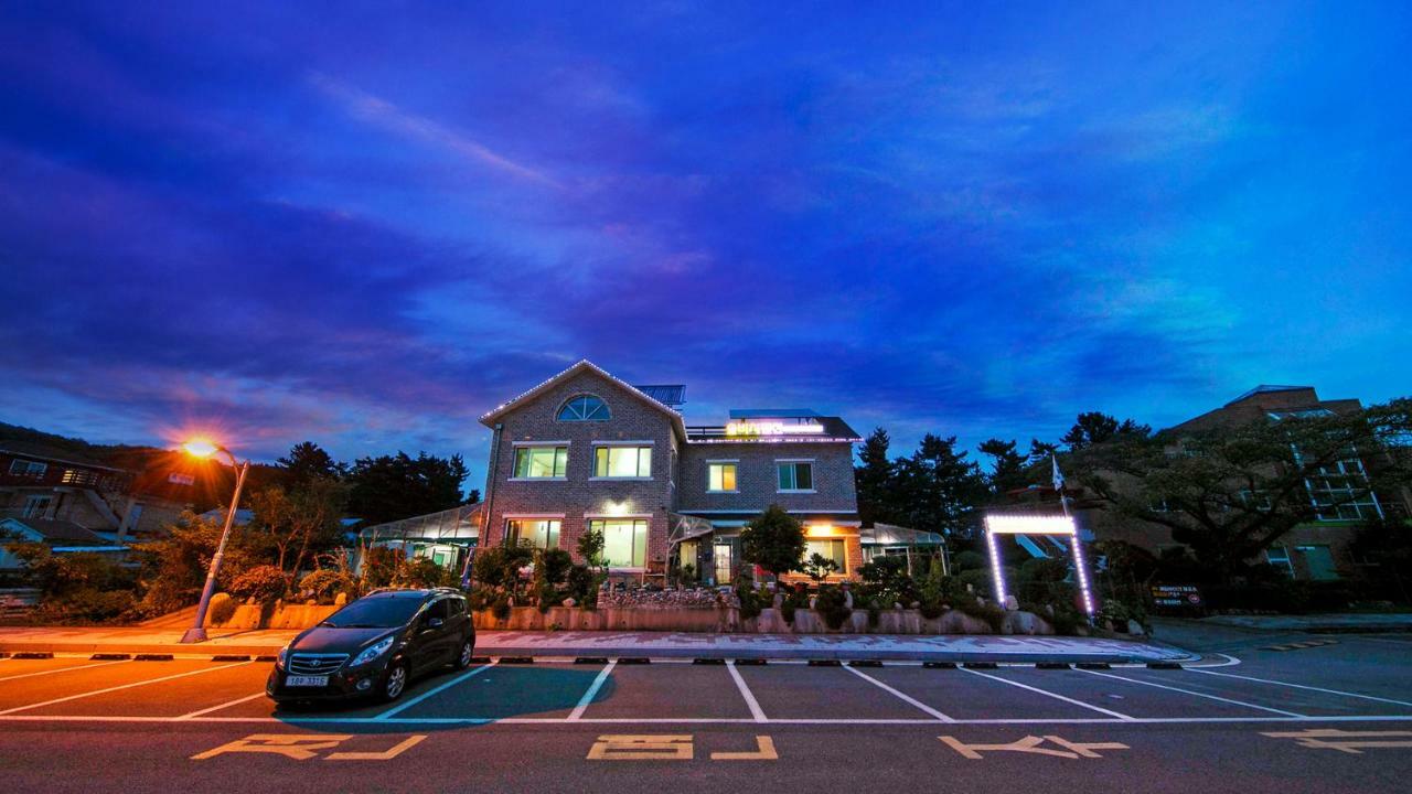 Samcheok Sol Beach Pension Esterno foto