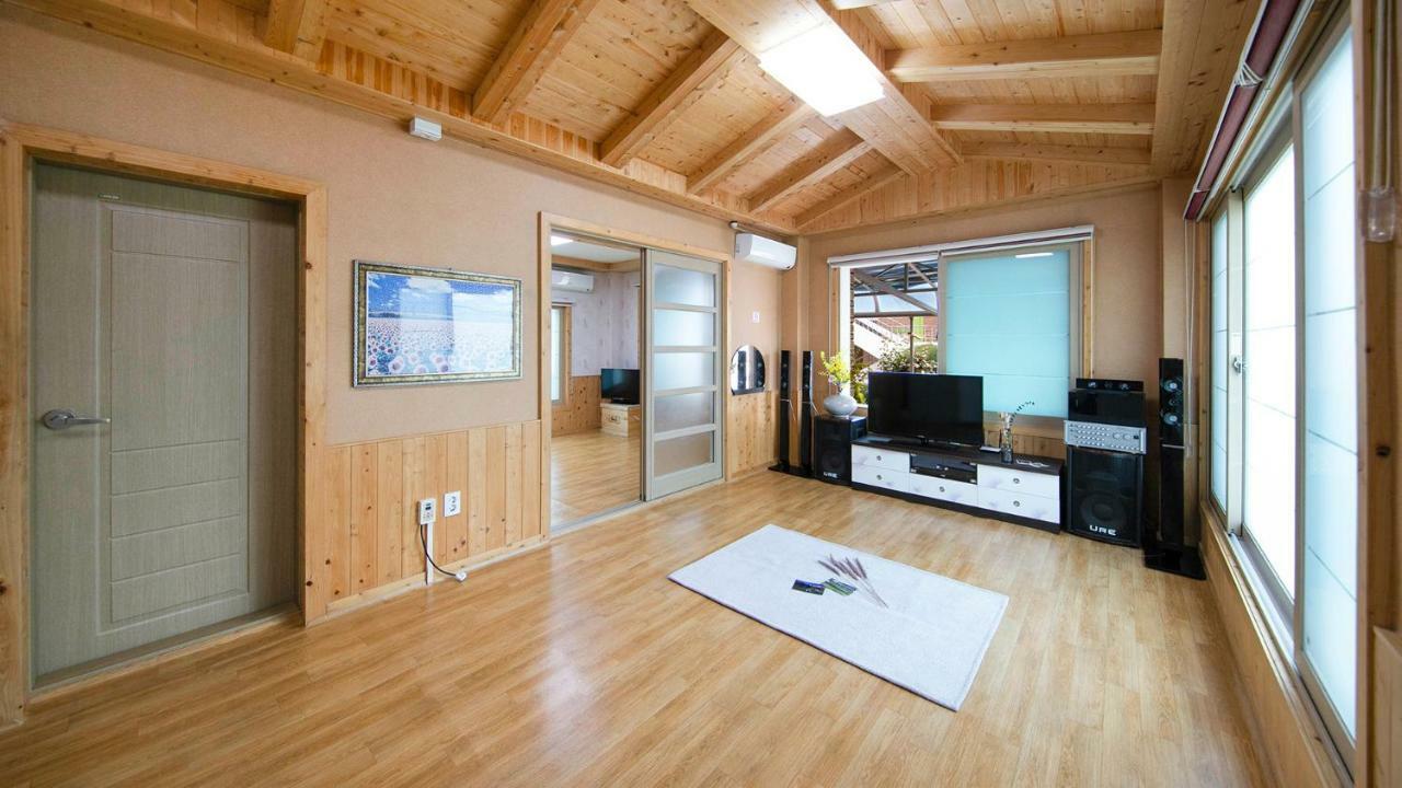 Samcheok Sol Beach Pension Esterno foto